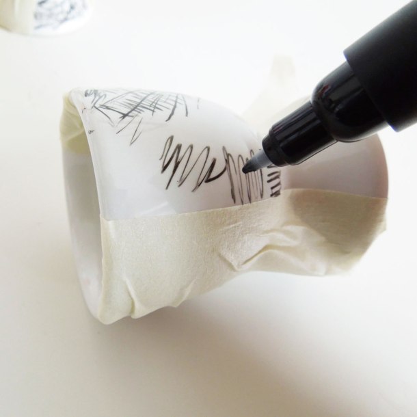 drawing with porcelain painter